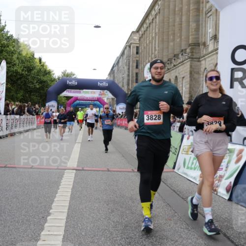 06.09.2026 - CURREX Alsterlauf Yannick Fuchs http://msf.ph/oto/10225470 06.09.2026 10:14:33 Ziel 2138, 2384, 2421, 2644, 3829, 4036, 4683, 4885, 5002, 5255, 5310, 5449, 6444 meine-sportfotos.de
