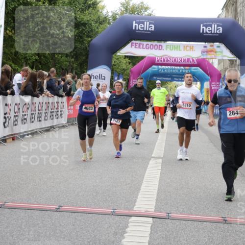 06.09.2026 - CURREX Alsterlauf Yannick Fuchs http://msf.ph/oto/10225472 06.09.2026 10:14:34 Ziel 2138, 2384, 2421, 2644, 3624, 3829, 3907, 4036, 4683, 4885, 5002, 5310, 6444 meine-sportfotos.de