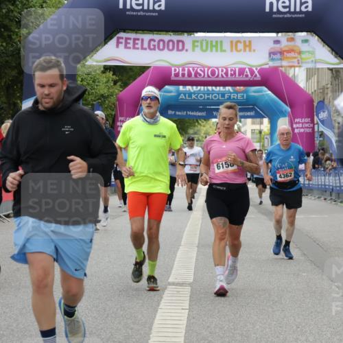 06.09.2026 - CURREX Alsterlauf Yannick Fuchs http://msf.ph/oto/10225487 06.09.2026 10:14:38 Ziel 2138, 2384, 2421, 2644, 3624, 3829, 3907, 4362, 4677, 4683, 5310, 5965, 6158 meine-sportfotos.de