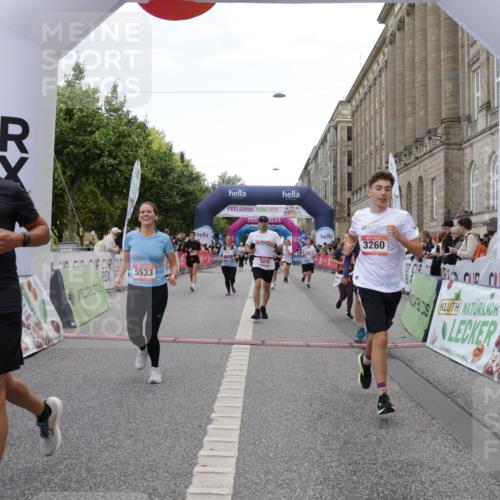 06.09.2026 - CURREX Alsterlauf Yannick Fuchs http://msf.ph/oto/10225522 06.09.2026 10:14:47 Ziel 3121, 3184, 3260, 4362, 4649, 4677, 5078, 5533, 5534, 5802, 5965, 6015, 6053, 6158, 6332 meine-sportfotos.de
