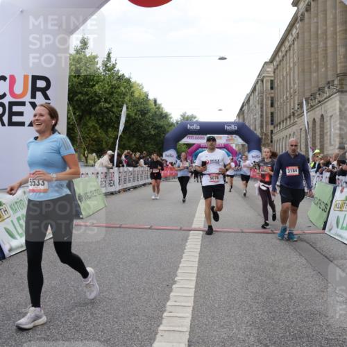 06.09.2026 - CURREX Alsterlauf Yannick Fuchs http://msf.ph/oto/10225528 06.09.2026 10:14:48 Ziel 3121, 3184, 3260, 4362, 4649, 4677, 5078, 5533, 5534, 5802, 6015, 6053, 6158, 6332 meine-sportfotos.de