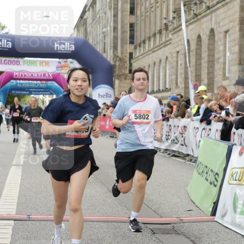 06.09.2026 - CURREX Alsterlauf Yannick Fuchs http://msf.ph/oto/10225541 06.09.2026 10:14:52 Ziel 3121, 3184, 3260, 4281, 4488, 4528, 4649, 5036, 5078, 5533, 5534, 5616, 5802, 6015, 6053 meine-sportfotos.de