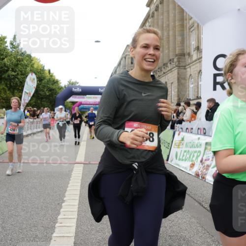 06.09.2026 - CURREX Alsterlauf Yannick Fuchs http://msf.ph/oto/10225564 06.09.2026 10:14:57 Ziel 2860, 3121, 3134, 3614, 3630, 3631, 4281, 4488, 4528, 4649, 5036, 5616, 5802, 5896, 6015 meine-sportfotos.de
