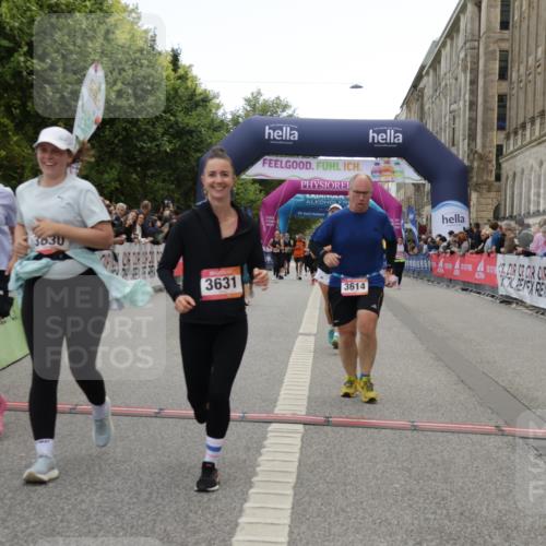 06.09.2026 - CURREX Alsterlauf Yannick Fuchs http://msf.ph/oto/10225578 06.09.2026 10:15:00 Ziel 2860, 3134, 3614, 3630, 3631, 4281, 4488, 4528, 5036, 5616, 5896, 8081 meine-sportfotos.de