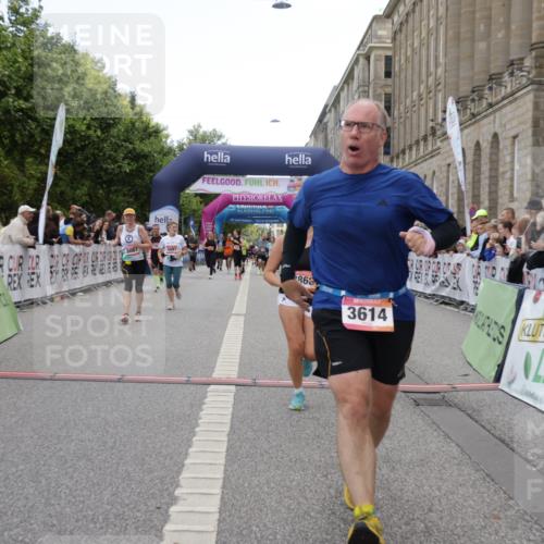 06.09.2026 - CURREX Alsterlauf Yannick Fuchs http://msf.ph/oto/10225587 06.09.2026 10:15:02 Ziel 2860, 3134, 3614, 3630, 3631, 4281, 4488, 4497, 4528, 5896, 8081 meine-sportfotos.de