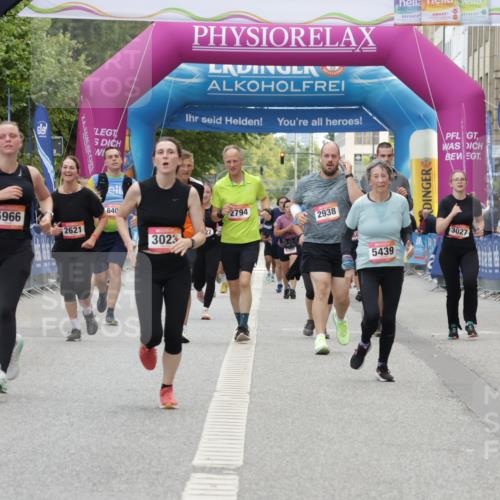 06.09.2026 - CURREX Alsterlauf Yannick Fuchs http://msf.ph/oto/10225597 06.09.2026 10:15:06 Ziel 2789, 2860, 3023, 3134, 3454, 3614, 3630, 3631, 4497, 5439, 5630, 5966, 8081 meine-sportfotos.de