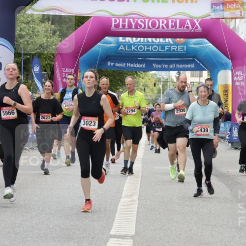 06.09.2026 - CURREX Alsterlauf Yannick Fuchs http://msf.ph/oto/10225599 06.09.2026 10:15:06 Ziel 2789, 2860, 3023, 3134, 3454, 3614, 3630, 3631, 4497, 5439, 5630, 5966, 8081 meine-sportfotos.de