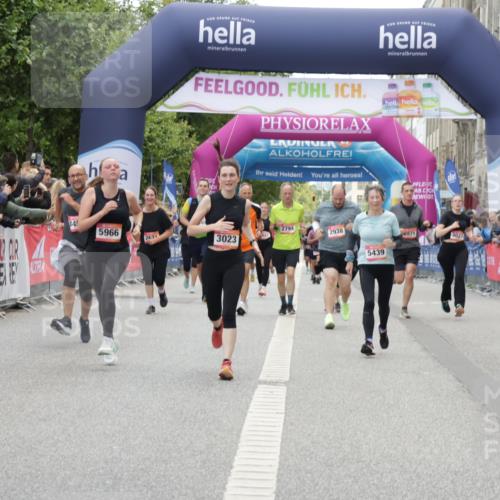06.09.2026 - CURREX Alsterlauf Yannick Fuchs http://msf.ph/oto/10225604 06.09.2026 10:15:07 Ziel 2789, 2860, 3023, 3134, 3454, 3614, 3630, 3631, 4497, 5439, 5630, 5966, 8081 meine-sportfotos.de