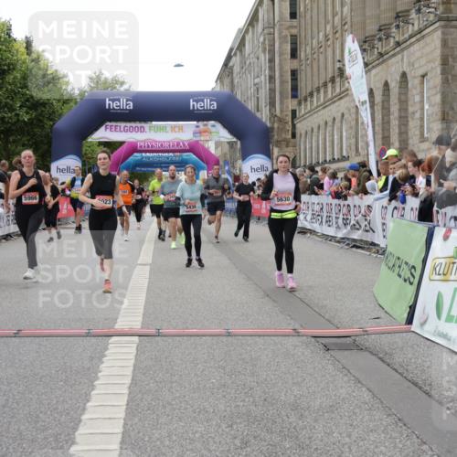 06.09.2026 - CURREX Alsterlauf Yannick Fuchs http://msf.ph/oto/10225608 06.09.2026 10:15:09 Ziel 2789, 2860, 2871, 2938, 3023, 3027, 3454, 4497, 5439, 5630, 5966, 6408, 8081 meine-sportfotos.de