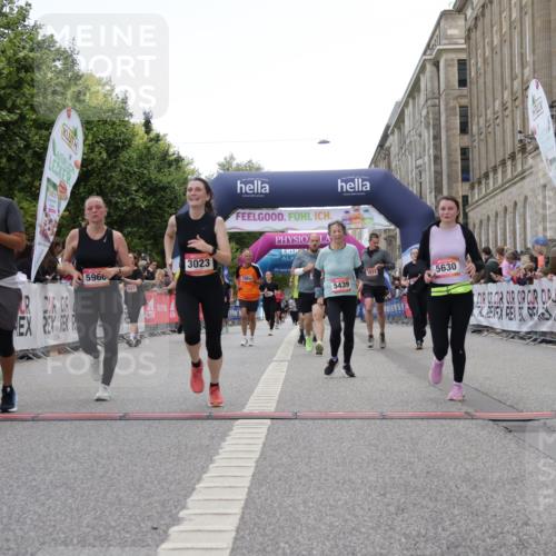 06.09.2026 - CURREX Alsterlauf Yannick Fuchs http://msf.ph/oto/10225609 06.09.2026 10:15:10 Ziel 2789, 2794, 2871, 2938, 3023, 3027, 3302, 3454, 4497, 5439, 5630, 5966, 6408, 8081 meine-sportfotos.de