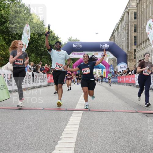 06.09.2026 - CURREX Alsterlauf Yannick Fuchs http://msf.ph/oto/10225659 06.09.2026 10:15:33 Ziel 2503, 2690, 3188, 3456, 3834, 4085, 4354, 4392, 5147, 5187, 5762, 5797, 6189, 6336, 6347, 6461 meine-sportfotos.de