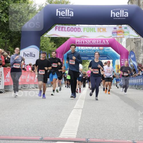 06.09.2026 - CURREX Alsterlauf Yannick Fuchs http://msf.ph/oto/10225686 06.09.2026 10:15:40 Ziel 3456, 3741, 3870, 4085, 4926, 5147, 5221, 5762, 6189, 6336, 6347 meine-sportfotos.de