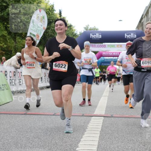 06.09.2026 - CURREX Alsterlauf Yannick Fuchs http://msf.ph/oto/10225715 06.09.2026 10:15:47 Ziel 1003, 2408, 2558, 2559, 3741, 3870, 4547, 4600, 4926, 5221, 6022, 6097 meine-sportfotos.de