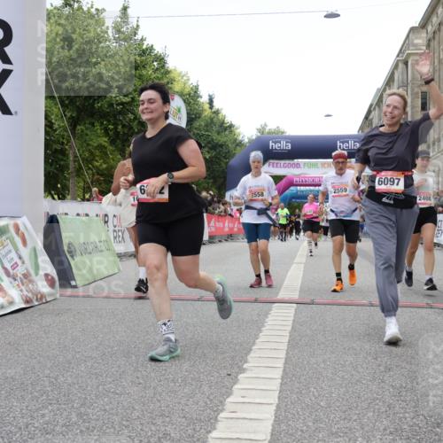 06.09.2026 - CURREX Alsterlauf Yannick Fuchs http://msf.ph/oto/10225717 06.09.2026 10:15:47 Ziel 1003, 2408, 2558, 2559, 3741, 3870, 4547, 4600, 4926, 5221, 6022, 6097 meine-sportfotos.de