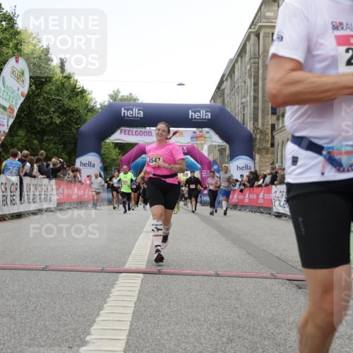 06.09.2026 - CURREX Alsterlauf Yannick Fuchs http://msf.ph/oto/10225728 06.09.2026 10:15:50 Ziel 1003, 2408, 2558, 2559, 3741, 3870, 4547, 4600, 4926, 5221, 6022, 6097 meine-sportfotos.de
