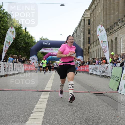 06.09.2026 - CURREX Alsterlauf Yannick Fuchs http://msf.ph/oto/10225734 06.09.2026 10:15:51 Ziel 1003, 2408, 2558, 2559, 3870, 4547, 4600, 4926, 5221, 6022, 6097 meine-sportfotos.de