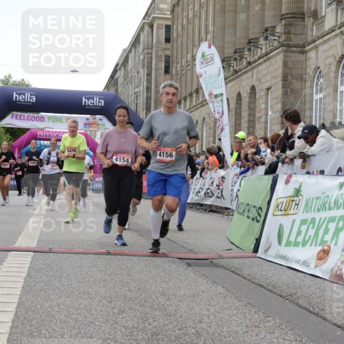 06.09.2026 - CURREX Alsterlauf Yannick Fuchs http://msf.ph/oto/10225750 06.09.2026 10:15:57 Ziel 2570, 2571, 2689, 3234, 3281, 4154, 4156, 4319, 4320, 4547, 5065, 5081, 5476, 8218 meine-sportfotos.de
