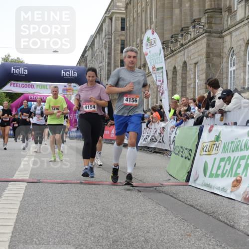 06.09.2026 - CURREX Alsterlauf Yannick Fuchs http://msf.ph/oto/10225751 06.09.2026 10:15:57 Ziel 2570, 2571, 2689, 3234, 3281, 4154, 4156, 4319, 4320, 4547, 5065, 5081, 5476, 8218 meine-sportfotos.de