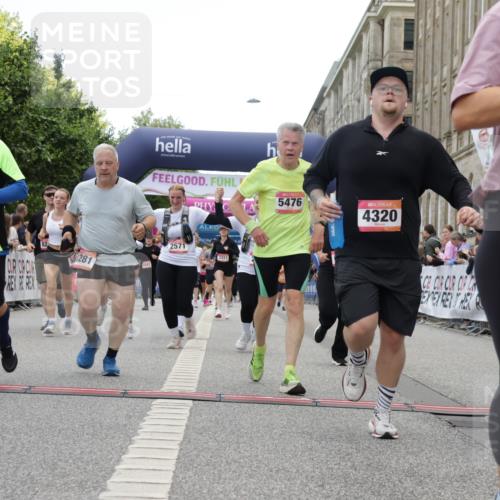 06.09.2026 - CURREX Alsterlauf Yannick Fuchs http://msf.ph/oto/10225759 06.09.2026 10:15:59 Ziel 2570, 2571, 2689, 3234, 3281, 4028, 4154, 4156, 4319, 4320, 4733, 5065, 5081, 5476, 5618, 8218 meine-sportfotos.de