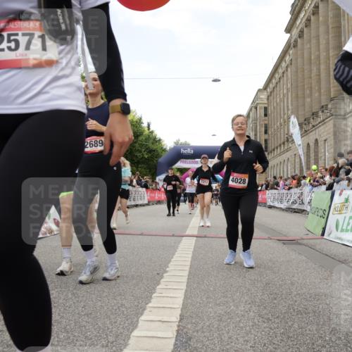 06.09.2026 - CURREX Alsterlauf Yannick Fuchs http://msf.ph/oto/10225782 06.09.2026 10:16:04 Ziel 2098, 2570, 2571, 2689, 2810, 3234, 3281, 3311, 4028, 4043, 4056, 4069, 4154, 4156, 4264, 4319, 4320, 4733, 5065, 5081, 5476, 5618, 5825, 8218 meine-sportfotos.de
