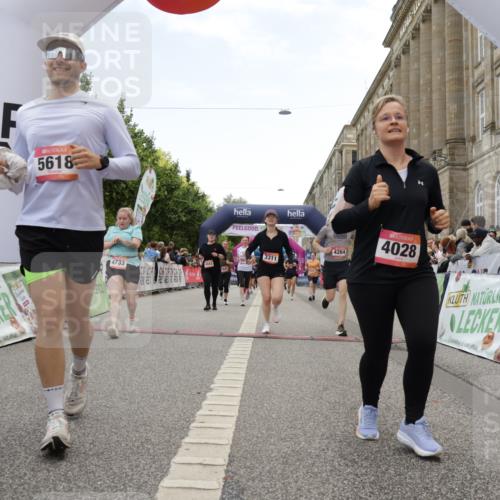 06.09.2026 - CURREX Alsterlauf Yannick Fuchs http://msf.ph/oto/10225785 06.09.2026 10:16:04 Ziel 2098, 2570, 2571, 2689, 2810, 3234, 3281, 3311, 4028, 4043, 4056, 4069, 4154, 4156, 4264, 4319, 4320, 4733, 5065, 5081, 5476, 5618, 5825, 8218 meine-sportfotos.de