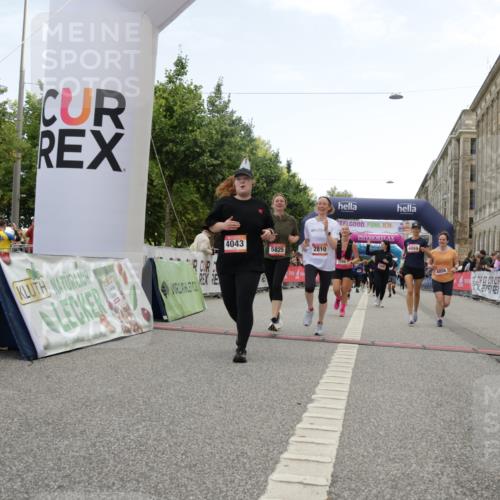 06.09.2026 - CURREX Alsterlauf Yannick Fuchs http://msf.ph/oto/10225797 06.09.2026 10:16:07 Ziel 2098, 2570, 2571, 2689, 2810, 3281, 3311, 3539, 4028, 4043, 4056, 4069, 4264, 4733, 5065, 5081, 5476, 5618, 5825, 5945, 8218 meine-sportfotos.de