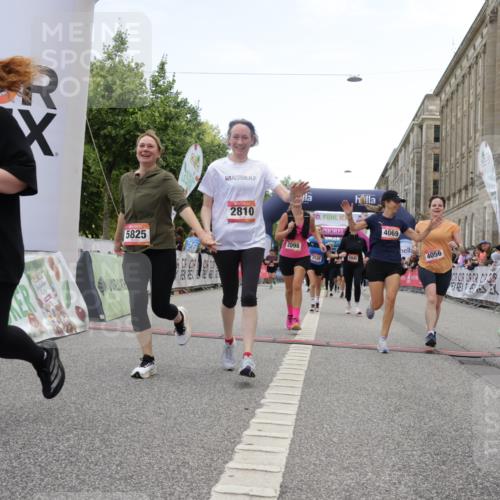 06.09.2026 - CURREX Alsterlauf Yannick Fuchs http://msf.ph/oto/10225800 06.09.2026 10:16:08 Ziel 2019, 2098, 2570, 2571, 2689, 2810, 3311, 3539, 4028, 4043, 4056, 4069, 4264, 4733, 5065, 5081, 5425, 5618, 5825, 5945, 8218 meine-sportfotos.de