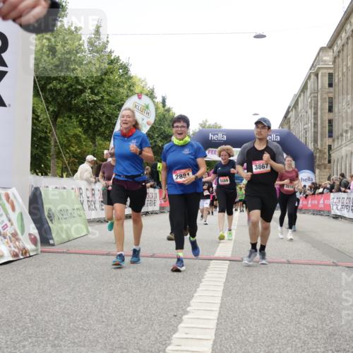 06.09.2026 - CURREX Alsterlauf Yannick Fuchs http://msf.ph/oto/10225831 06.09.2026 10:16:15 Ziel 2019, 2098, 2614, 2810, 2881, 2884, 3189, 3539, 3867, 4056, 4069, 4396, 4455, 5425, 5559, 5564, 5787, 5825, 5945 meine-sportfotos.de