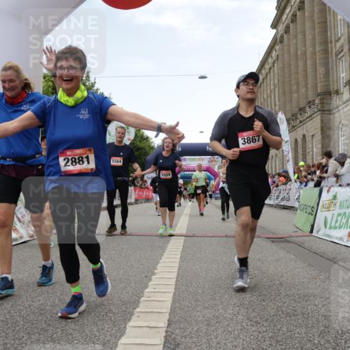 06.09.2026 - CURREX Alsterlauf Yannick Fuchs http://msf.ph/oto/10225840 06.09.2026 10:16:17 Ziel 2019, 2614, 2881, 2884, 3189, 3539, 3867, 4396, 4455, 5425, 5559, 5564, 5787, 5945 meine-sportfotos.de