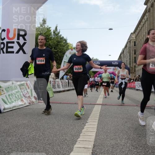 06.09.2026 - CURREX Alsterlauf Yannick Fuchs http://msf.ph/oto/10225844 06.09.2026 10:16:18 Ziel 2019, 2614, 2881, 2884, 2910, 3189, 3539, 3867, 4314, 4315, 4396, 4455, 5425, 5559, 5564, 5787, 5945 meine-sportfotos.de