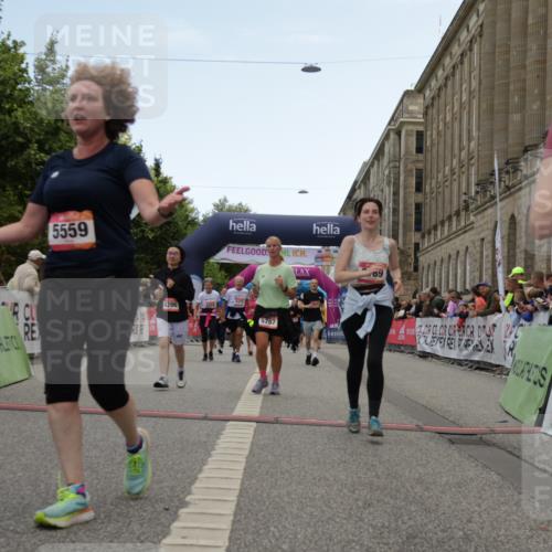 06.09.2026 - CURREX Alsterlauf Yannick Fuchs http://msf.ph/oto/10225847 06.09.2026 10:16:19 Ziel 2019, 2614, 2881, 2884, 2910, 3189, 3867, 4314, 4315, 4366, 4396, 4455, 5425, 5559, 5564, 5787 meine-sportfotos.de
