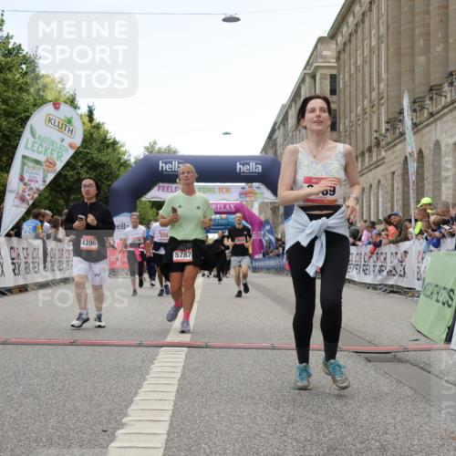 06.09.2026 - CURREX Alsterlauf Yannick Fuchs http://msf.ph/oto/10225849 06.09.2026 10:16:19 Ziel 2019, 2614, 2881, 2884, 2910, 3189, 3867, 4314, 4315, 4366, 4396, 4455, 5425, 5559, 5564, 5787 meine-sportfotos.de