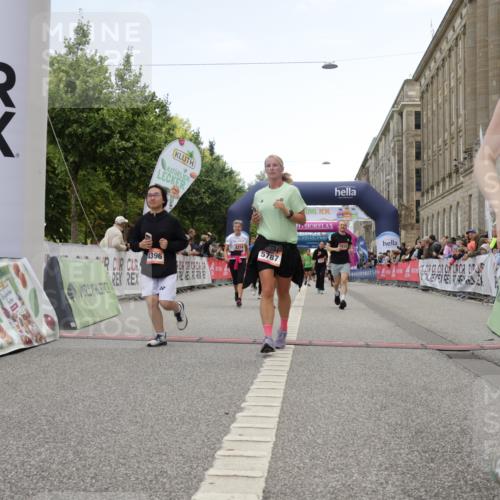06.09.2026 - CURREX Alsterlauf Yannick Fuchs http://msf.ph/oto/10225853 06.09.2026 10:16:20 Ziel 2019, 2614, 2881, 2884, 2910, 3189, 3867, 4314, 4315, 4366, 4396, 4455, 5425, 5559, 5564, 5787 meine-sportfotos.de