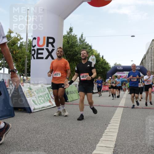 06.09.2026 - CURREX Alsterlauf Yannick Fuchs http://msf.ph/oto/10225885 06.09.2026 10:16:28 Ziel 2431, 2432, 2744, 2851, 2880, 2887, 2888, 2910, 3015, 3019, 3788, 4314, 4315, 4366, 4820, 4821, 5578, 6217 meine-sportfotos.de