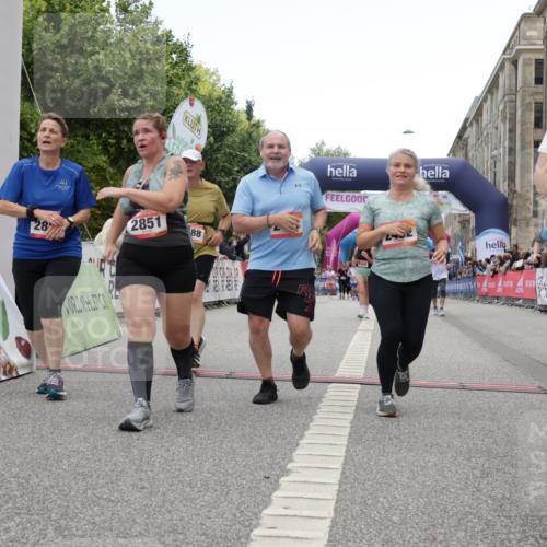 06.09.2026 - CURREX Alsterlauf Yannick Fuchs http://msf.ph/oto/10225899 06.09.2026 10:16:31 Ziel 2431, 2432, 2744, 2851, 2880, 2887, 2888, 3015, 3019, 3508, 3509, 3788, 4366, 4820, 4821, 5578, 6217 meine-sportfotos.de
