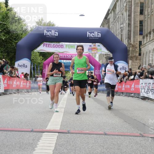 06.09.2026 - CURREX Alsterlauf Yannick Fuchs http://msf.ph/oto/10225907 06.09.2026 10:16:34 Ziel 2431, 2432, 2736, 2851, 2880, 2887, 2888, 3015, 3019, 3508, 3509, 3788, 4820, 4821, 5578, 6217, 8283 meine-sportfotos.de