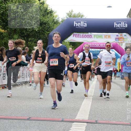 06.09.2026 - CURREX Alsterlauf Yannick Fuchs http://msf.ph/oto/10225923 06.09.2026 10:16:40 Ziel 2328, 2454, 2578, 2736, 3167, 3290, 3508, 3509, 3645, 4123, 4220, 4613, 5307, 5308, 5672, 6217, 8283 meine-sportfotos.de