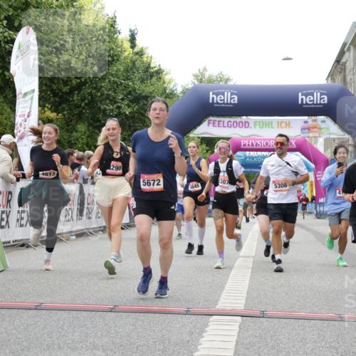 06.09.2026 - CURREX Alsterlauf Yannick Fuchs http://msf.ph/oto/10225926 06.09.2026 10:16:41 Ziel 2328, 2454, 2578, 2736, 2859, 3167, 3290, 3330, 3508, 3509, 3645, 4123, 4220, 4613, 5307, 5308, 5672, 8283 meine-sportfotos.de