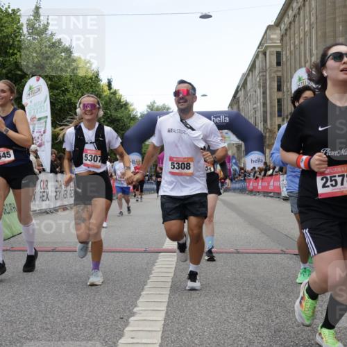 06.09.2026 - CURREX Alsterlauf Yannick Fuchs http://msf.ph/oto/10225938 06.09.2026 10:16:43 Ziel 2328, 2454, 2578, 2736, 2859, 3167, 3290, 3330, 3508, 3509, 3645, 4123, 4220, 4353, 4613, 5307, 5308, 5672, 5859, 8283 meine-sportfotos.de