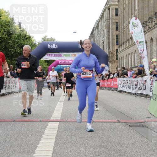 06.09.2026 - CURREX Alsterlauf Yannick Fuchs http://msf.ph/oto/10225958 06.09.2026 10:16:49 Ziel 2222, 2328, 2454, 2578, 2859, 3024, 3167, 3169, 3290, 3330, 3633, 3645, 4123, 4220, 4353, 4439, 4440, 4613, 4750, 4756, 5307, 5308, 5859, 6087, 8102 meine-sportfotos.de
