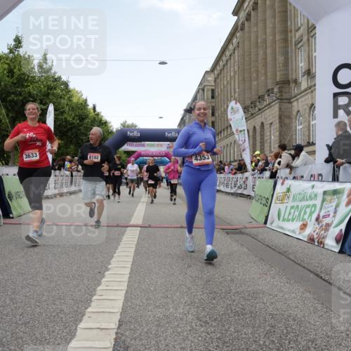 06.09.2026 - CURREX Alsterlauf Yannick Fuchs http://msf.ph/oto/10225962 06.09.2026 10:16:49 Ziel 2222, 2328, 2454, 2578, 2859, 3024, 3167, 3169, 3290, 3330, 3633, 3645, 4123, 4220, 4353, 4439, 4440, 4613, 4750, 4756, 5307, 5308, 5859, 6087, 8102 meine-sportfotos.de
