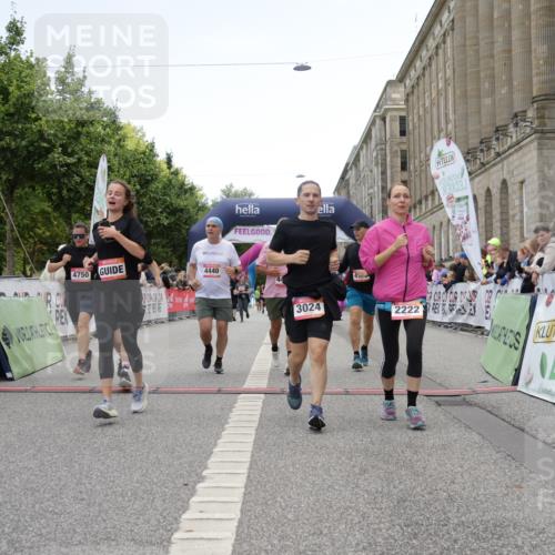 06.09.2026 - CURREX Alsterlauf Yannick Fuchs http://msf.ph/oto/10225978 06.09.2026 10:16:53 Ziel 2222, 2859, 3024, 3169, 3330, 3633, 4353, 4439, 4440, 4477, 4592, 4750, 4756, 5859, 6087, 8102 meine-sportfotos.de