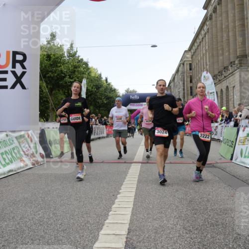 06.09.2026 - CURREX Alsterlauf Yannick Fuchs http://msf.ph/oto/10225980 06.09.2026 10:16:53 Ziel 2222, 2859, 3024, 3169, 3330, 3633, 4353, 4439, 4440, 4477, 4592, 4750, 4756, 5859, 6087, 8102 meine-sportfotos.de