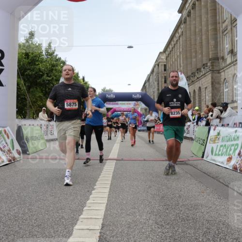 06.09.2026 - CURREX Alsterlauf Yannick Fuchs http://msf.ph/oto/10226005 06.09.2026 10:17:00 Ziel 2048, 2222, 3002, 3024, 3973, 4439, 4440, 4477, 4523, 4557, 4592, 4750, 4756, 5082, 5875, 6025, 6087, 8083, 8235, 8295 meine-sportfotos.de