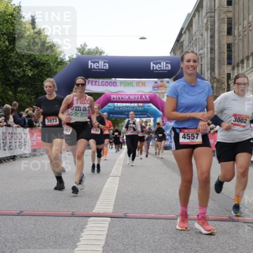 06.09.2026 - CURREX Alsterlauf Yannick Fuchs http://msf.ph/oto/10226012 06.09.2026 10:17:02 Ziel 2048, 3002, 3496, 3973, 4477, 4523, 4557, 4592, 5082, 5875, 6025, 8083, 8235, 8295 meine-sportfotos.de