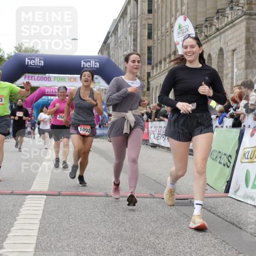 06.09.2026 - CURREX Alsterlauf Yannick Fuchs http://msf.ph/oto/10226040 06.09.2026 10:17:11 Ziel 1092, 2129, 2688, 3199, 3459, 3496, 3973, 5082, 5223, 5615, 5876, 8083 meine-sportfotos.de