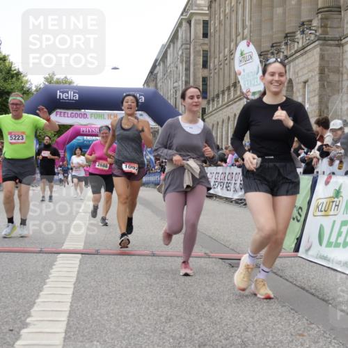 06.09.2026 - CURREX Alsterlauf Yannick Fuchs http://msf.ph/oto/10226041 06.09.2026 10:17:11 Ziel 1092, 2129, 2688, 3199, 3459, 3496, 3973, 5082, 5223, 5615, 5876, 8083 meine-sportfotos.de