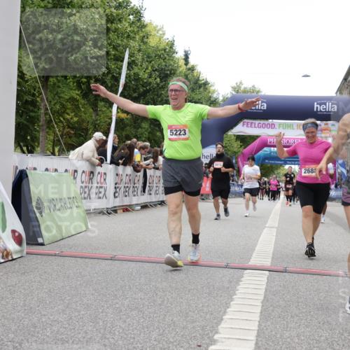 06.09.2026 - CURREX Alsterlauf Yannick Fuchs http://msf.ph/oto/10226044 06.09.2026 10:17:12 Ziel 1092, 2129, 2688, 3199, 3459, 3496, 5082, 5223, 5615, 5872, 5876 meine-sportfotos.de