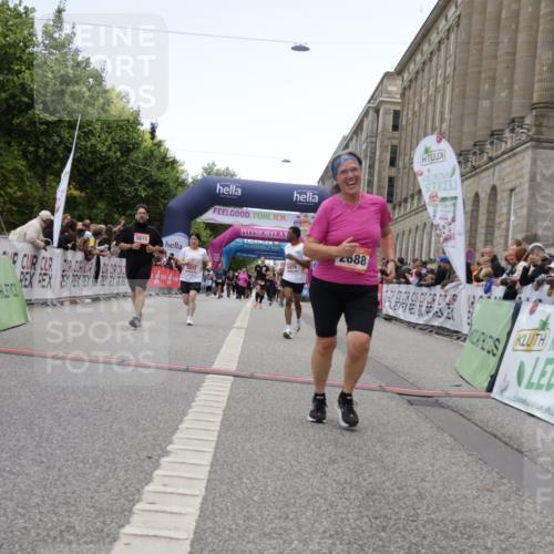 06.09.2026 - CURREX Alsterlauf Yannick Fuchs http://msf.ph/oto/10226052 06.09.2026 10:17:14 Ziel 1092, 2129, 2688, 3199, 3459, 3496, 5223, 5615, 5872, 5876 meine-sportfotos.de