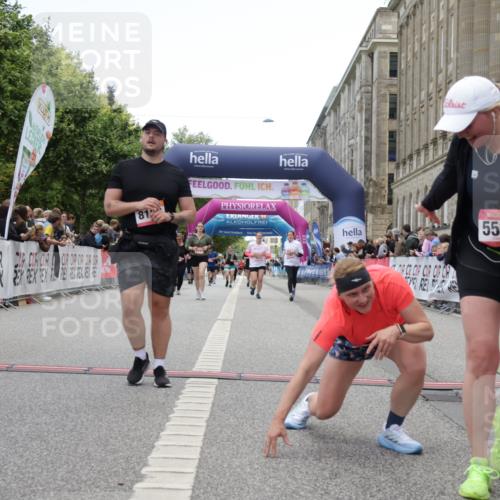 06.09.2026 - CURREX Alsterlauf Yannick Fuchs http://msf.ph/oto/10226130 06.09.2026 10:17:35 Ziel 2462, 2597, 2598, 2911, 2985, 3117, 3444, 3709, 5118, 5491, 5560, 5635, 5849, 6068, 6342, 6363, 8109 meine-sportfotos.de